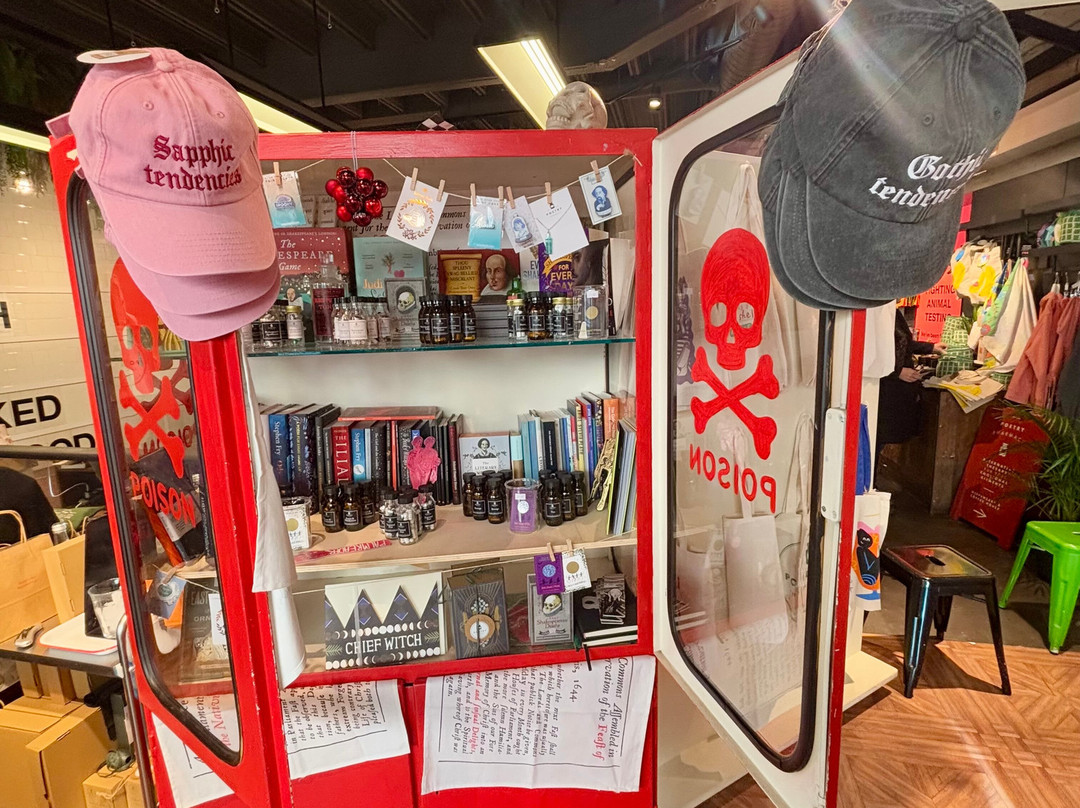 Poetry Pharmacy-Bishops Castle必去景点