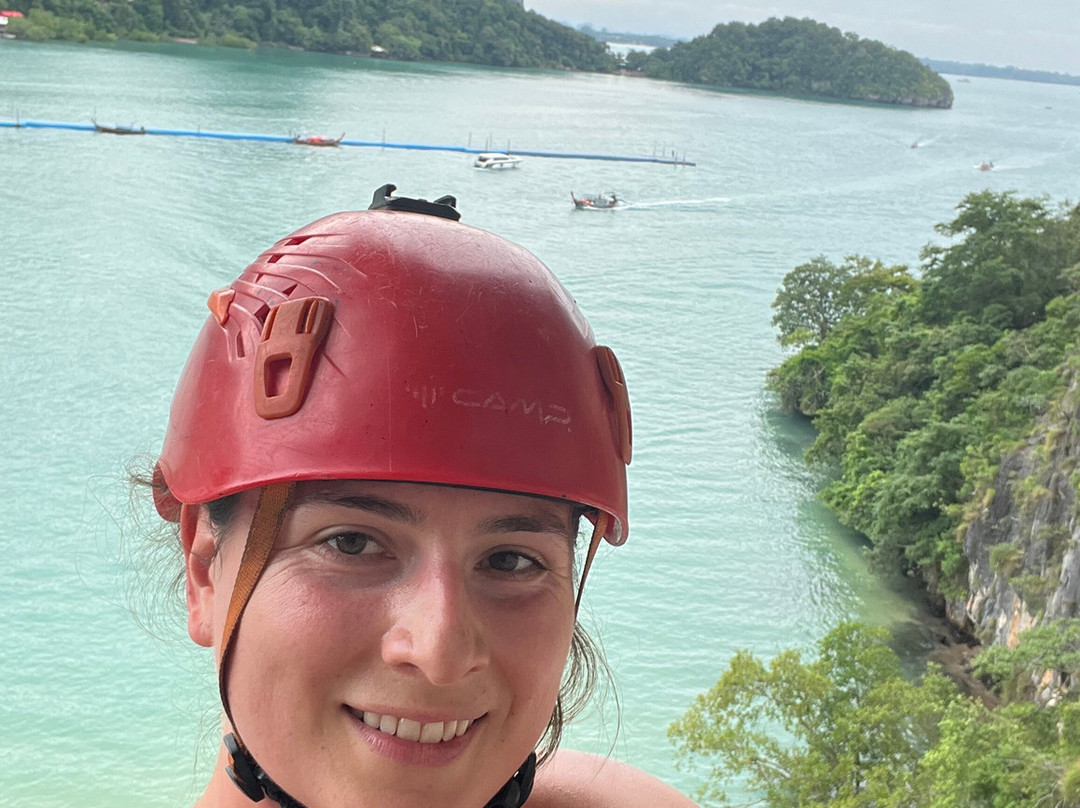 甲米攀岩-莱利海滩必去景点