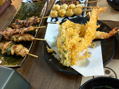 Ikoka Yakitori, Bgc
