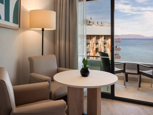 梅里亚太阳海岸酒店主图