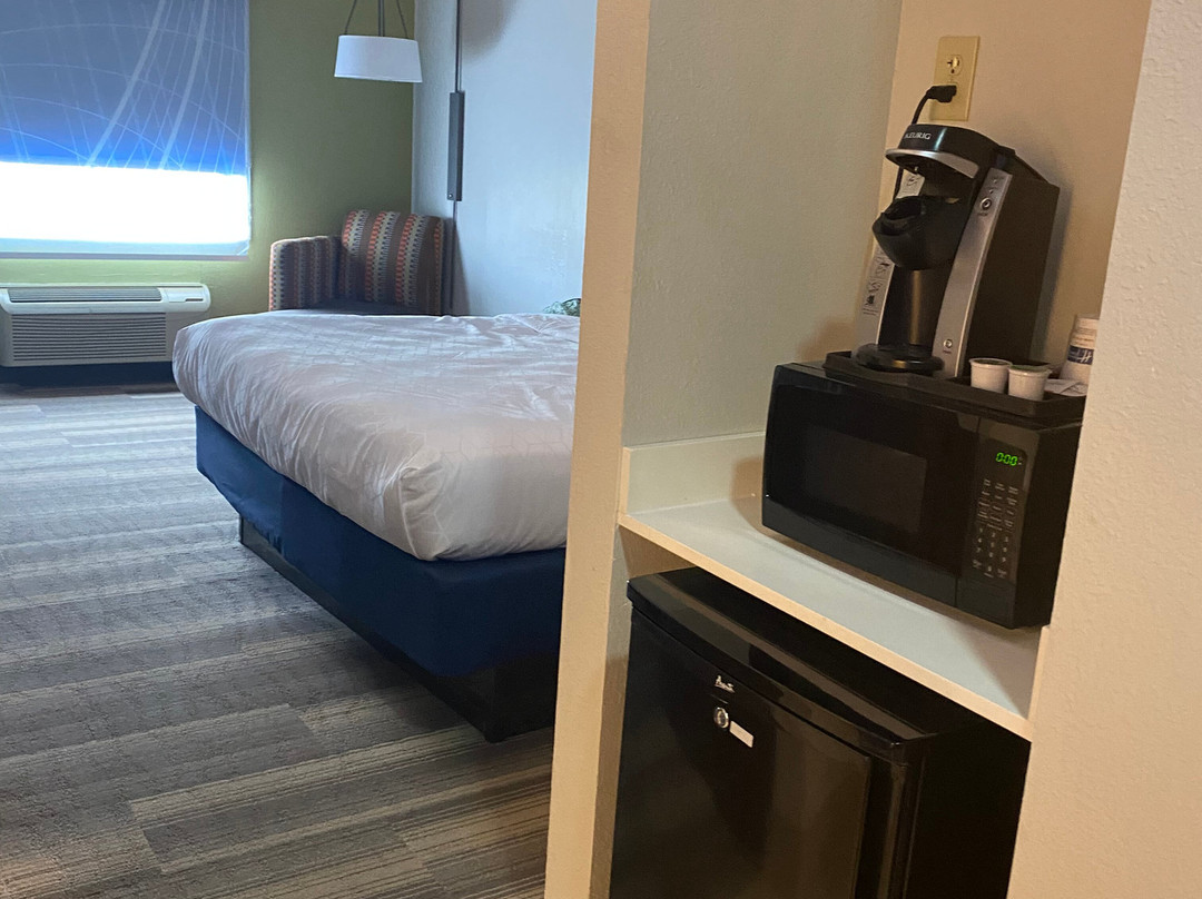 Holiday Inn Express & Suites Panama City-Tyndall by IHG主图