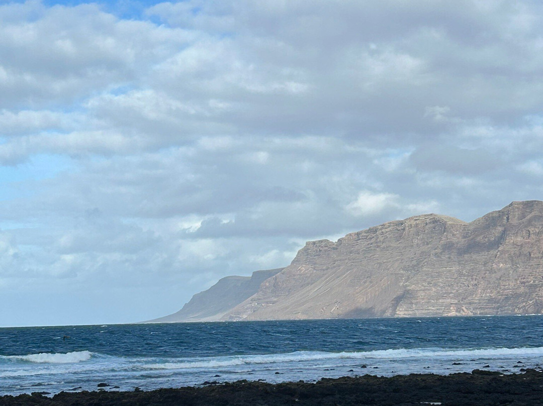 Famara Beach-兰萨罗特必去景点