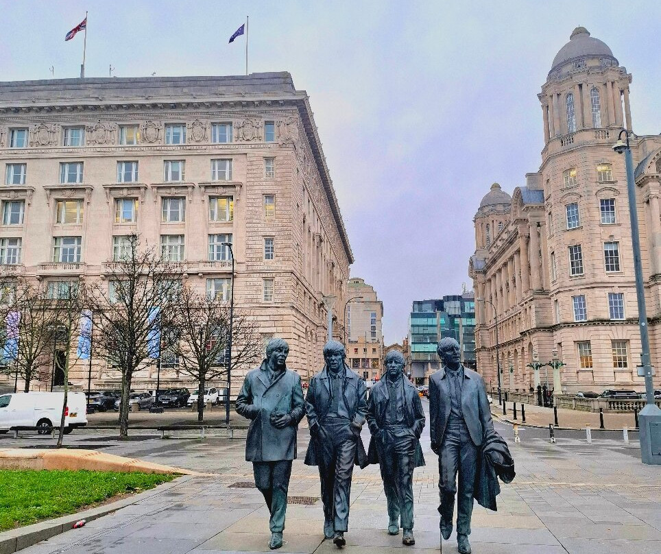 Beatles Statue-利物浦必去景点