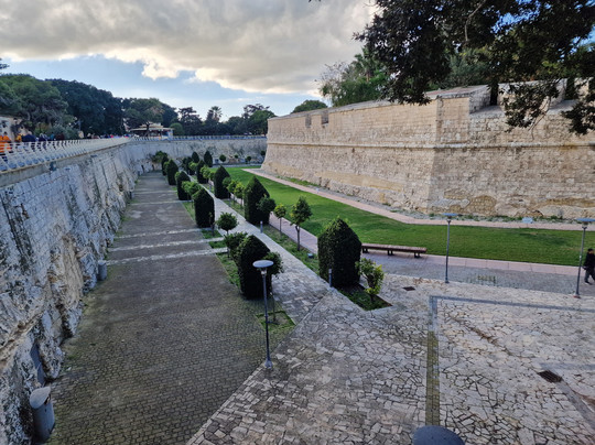 Howard Gardens-姆迪纳必去景点