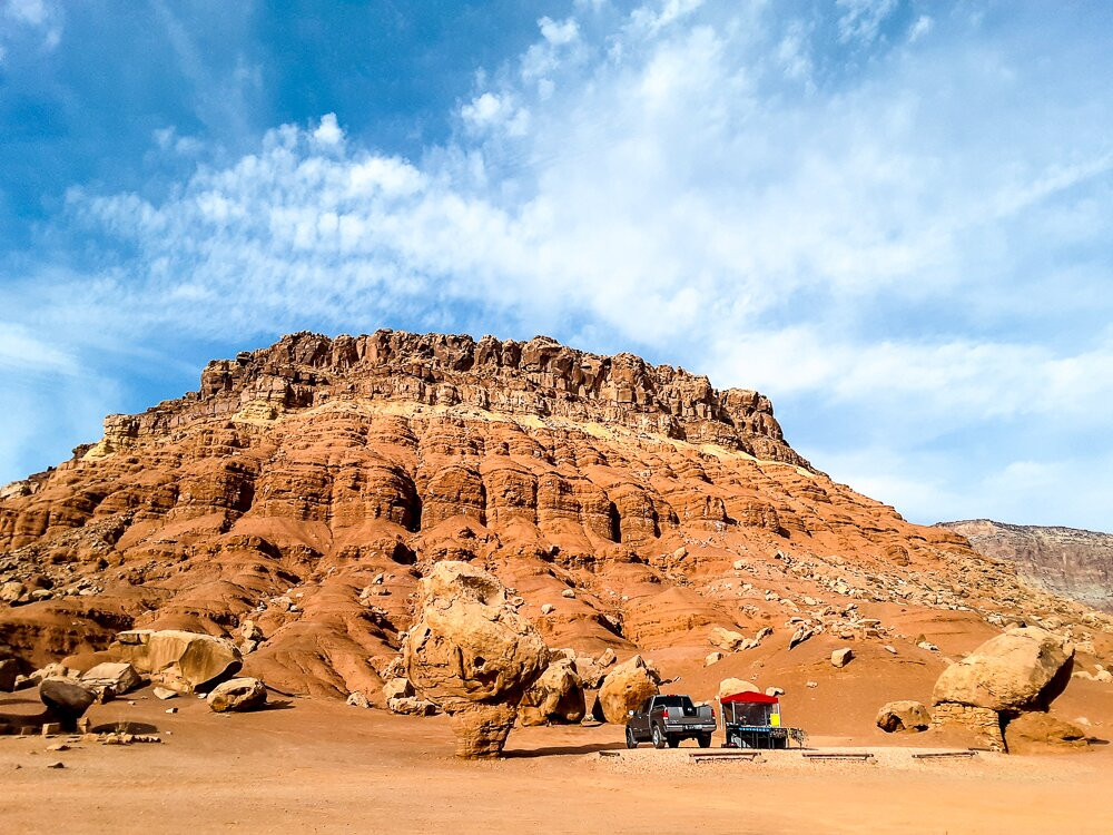 红崖国家保护区-佩吉必去景点