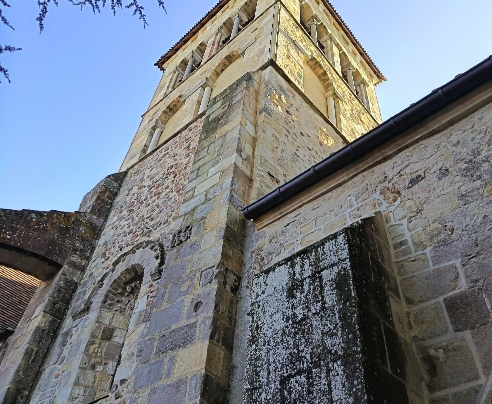 Eglise Saint-Pierre de Chateloy-Herisson必去景点