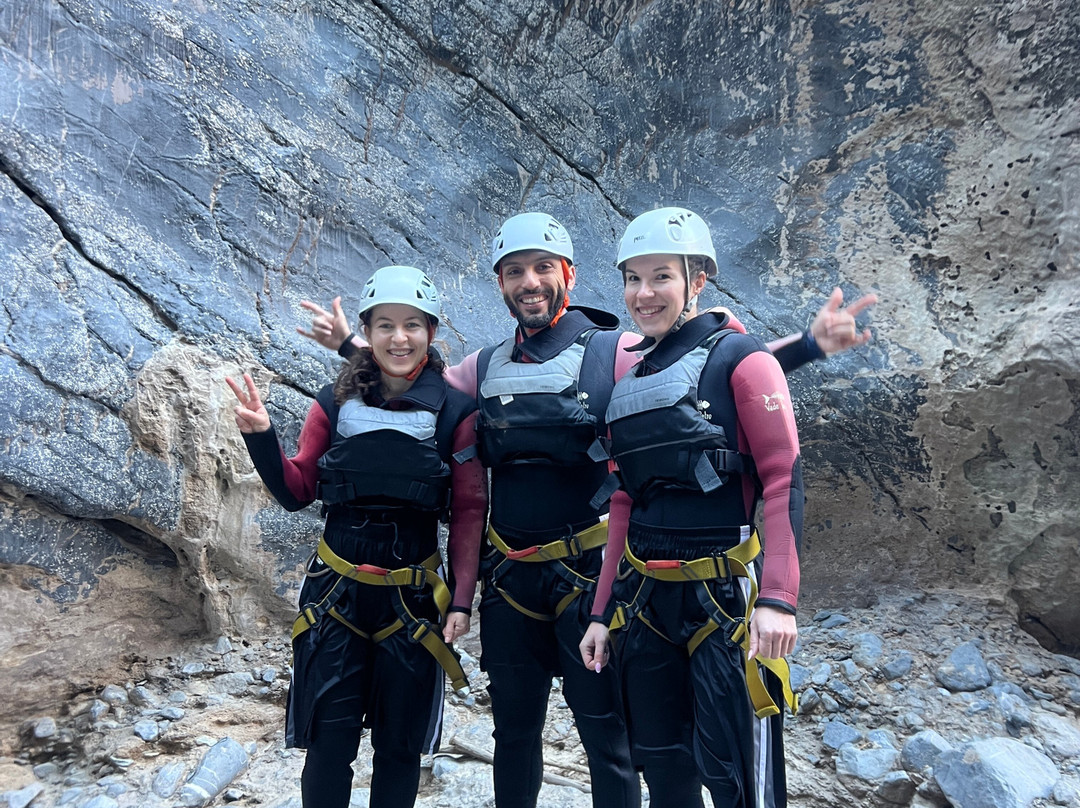 Snake Canyon Adventures-Ar Rustaq必去景点