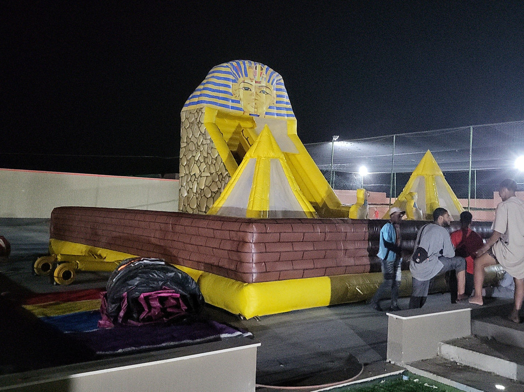 Topi parc de jeux-廷吉尔必去景点