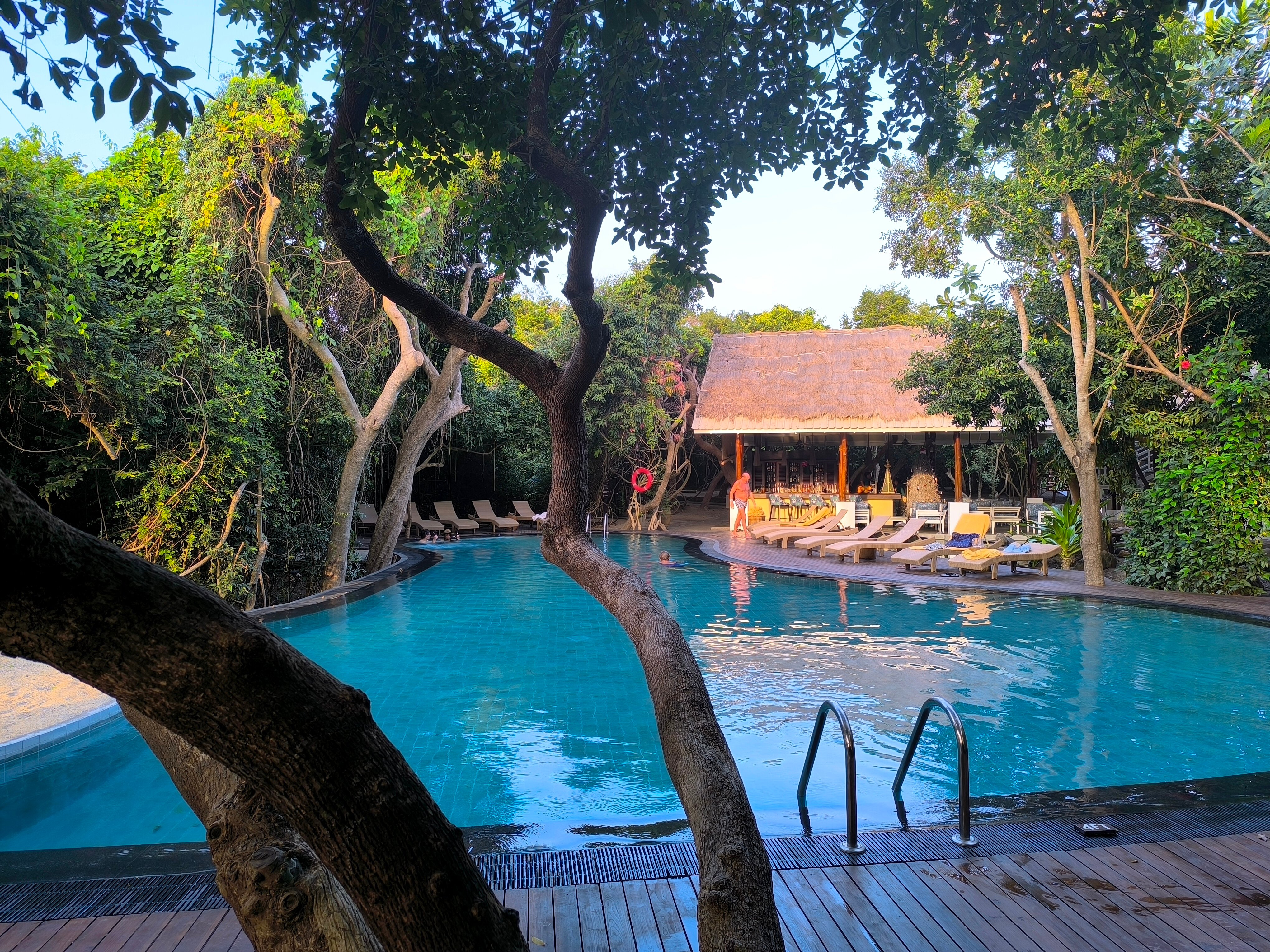 丛林海滩度假村-泳池