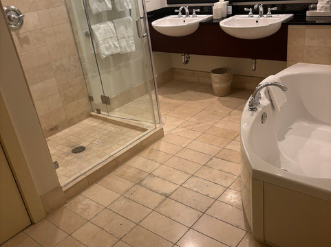 野草莓Spa酒店主图