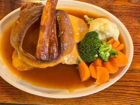 The Harewood Arms Hotel主图