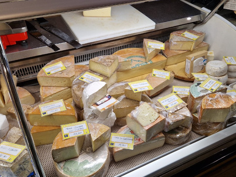 Cooperativa Produttori Latte E Fontina