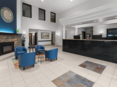 St Augustin de Desmaures酒店住宿-Super 8 by Wyndham Quebec City