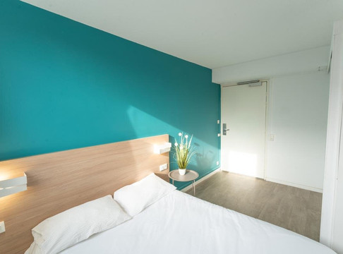 Mettray酒店住宿-Brit Hotel Tours Nord