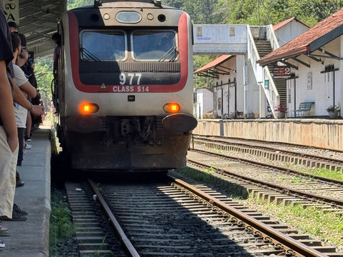 Ella Happy Tours & tuk tuk and taxi-埃勒必去景点