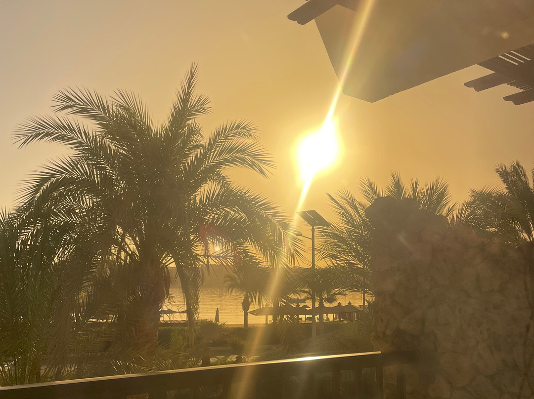 绿松石海滩酒店主图