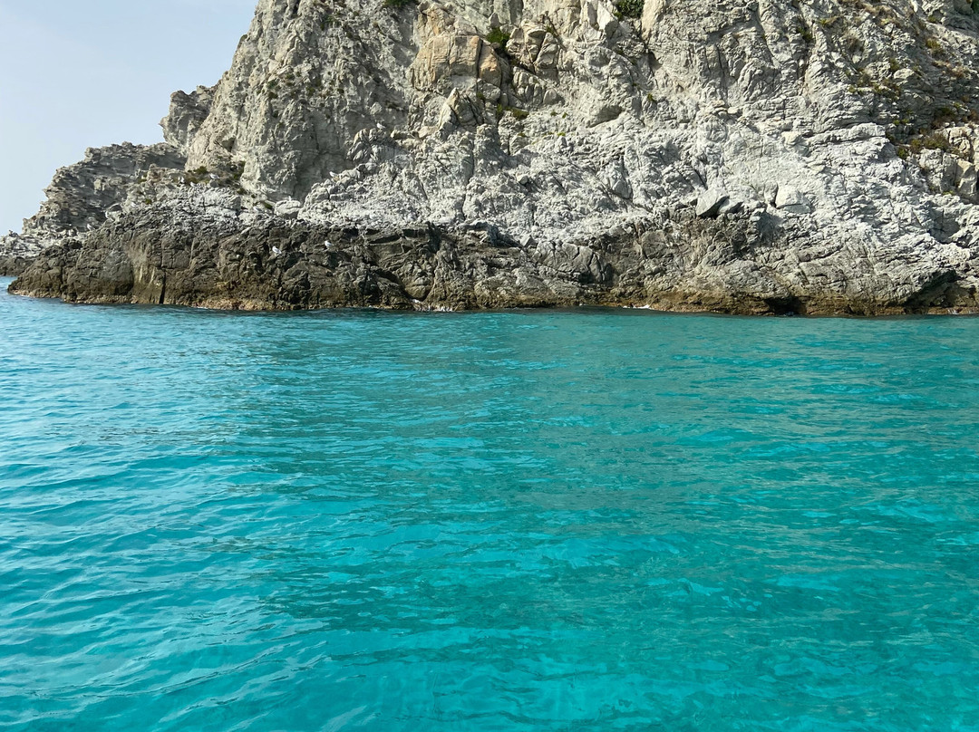 Easy Rental Boat Tropea-特罗佩阿必去景点