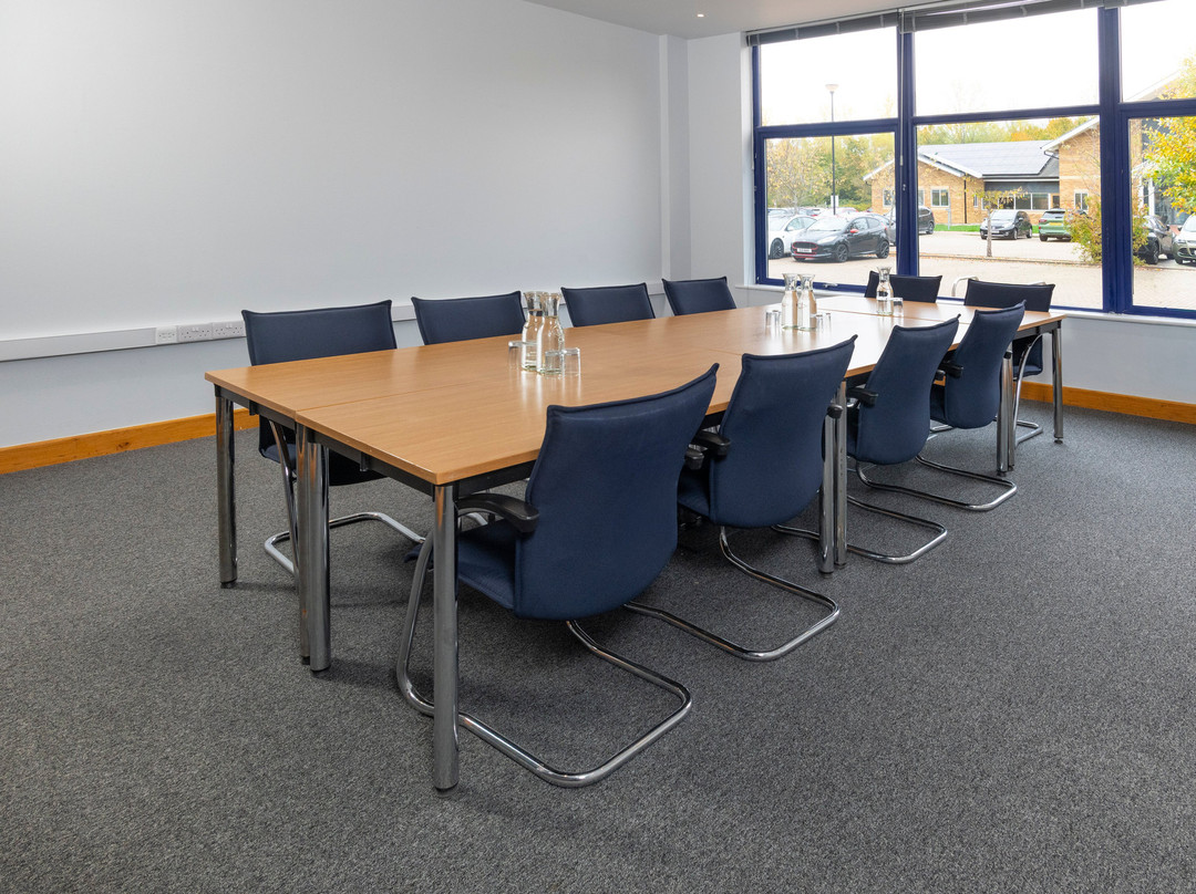 米尔顿凯恩斯智选假日酒店主图