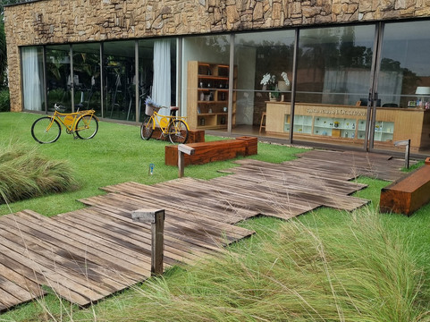 圣克拉拉生态度假酒店主图