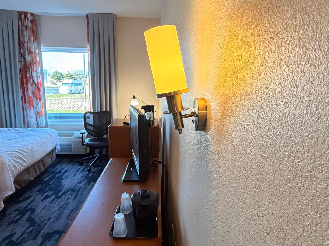 罗克福德万枫酒店及套房主图