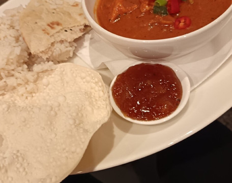 瑟索普瑞米尔酒店主图