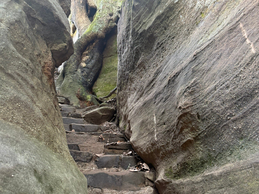 Cantwell Cliffs-洛根必去景点