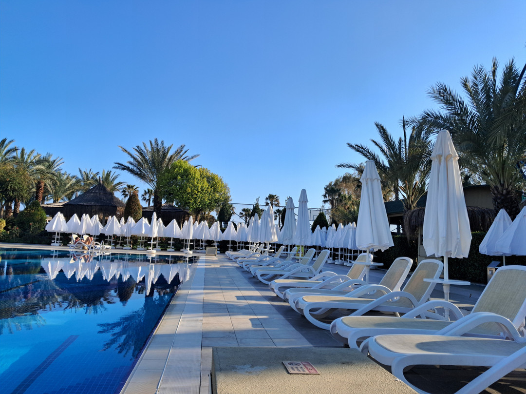 皇家假日宫酒店主图