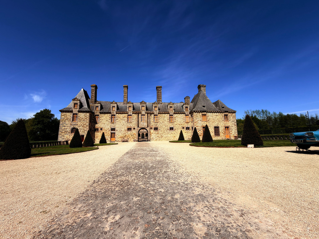 Château Rocher Portail-Saint-Brice-en-Cogles必去景点