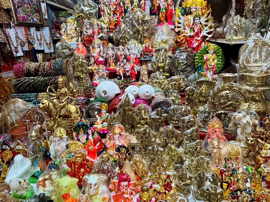 Central Market-路易士港必去景点
