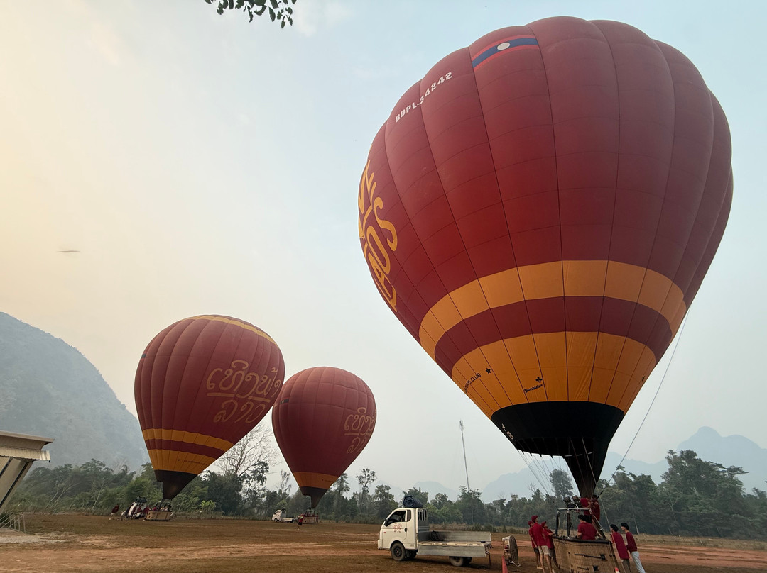 Above Laos Ballooning Adventures-旺阳必去景点