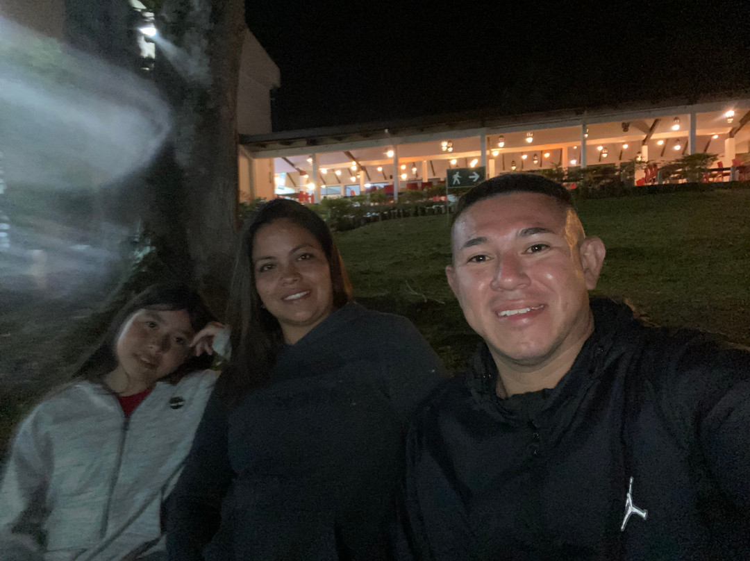Centro Vacacional Comfandi Lago Calima主图