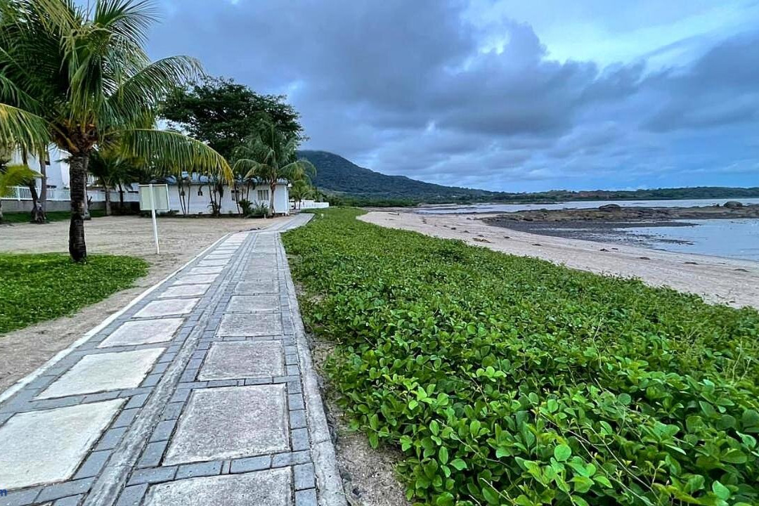 Habitacion privada en Playa Dorada con Kitchenette