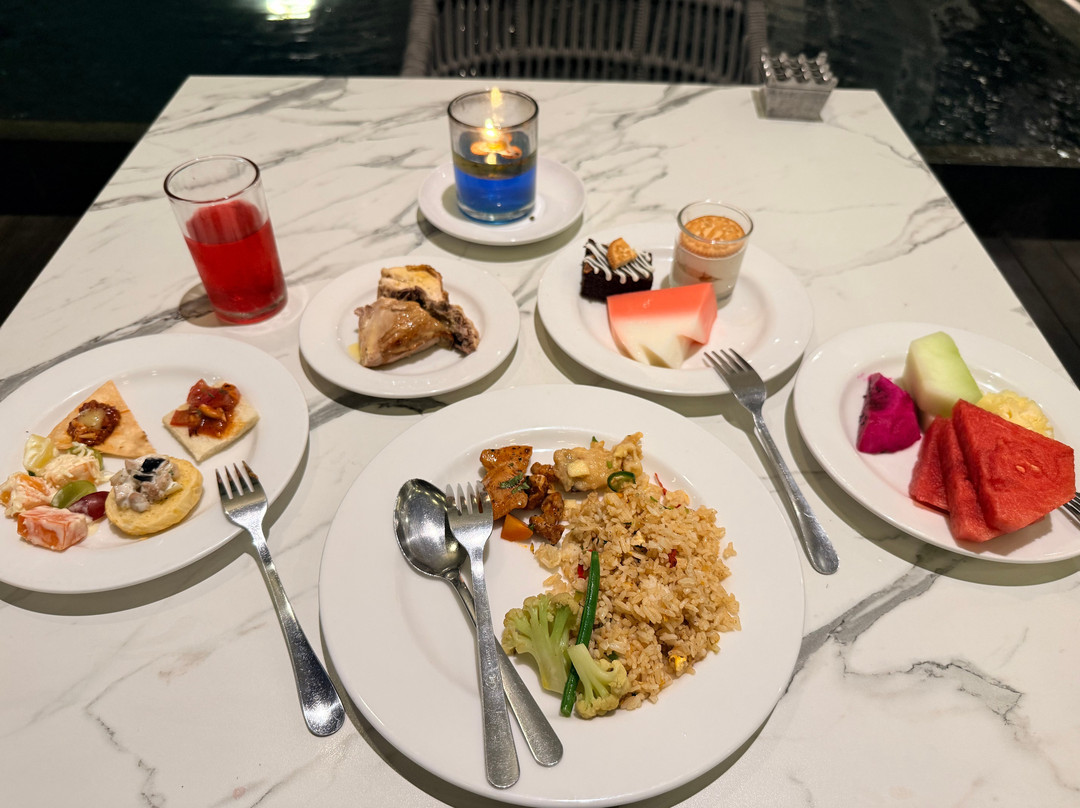 泗水机场普瑞米尔广场酒店主图