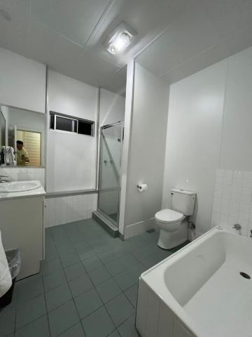 宜必思尚品布罗肯希尔酒店-浴室