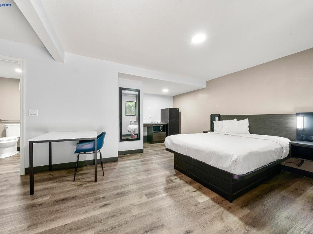 Southern Suites Carrollton