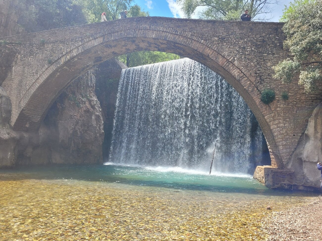 Palaiokarya’s Stone Bridge-Trikala必去景点
