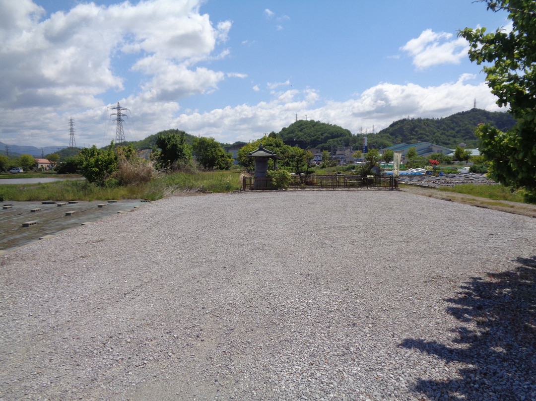 Burial Site of Yoshitsugu Otani's Head-米原市必去景点