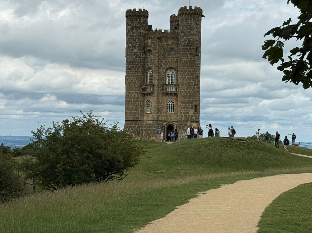 Cotswold Tours & Executive Travel-赛伦塞斯特必去景点