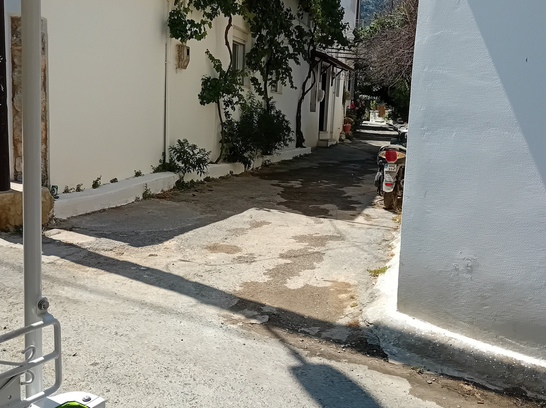 Cretan Tuk Tuk Tours-Piskopiano必去景点