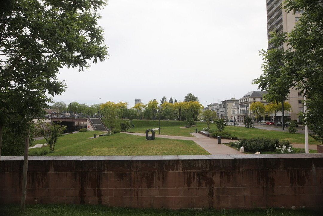 Square du Général de Gaulle-米卢斯必去景点