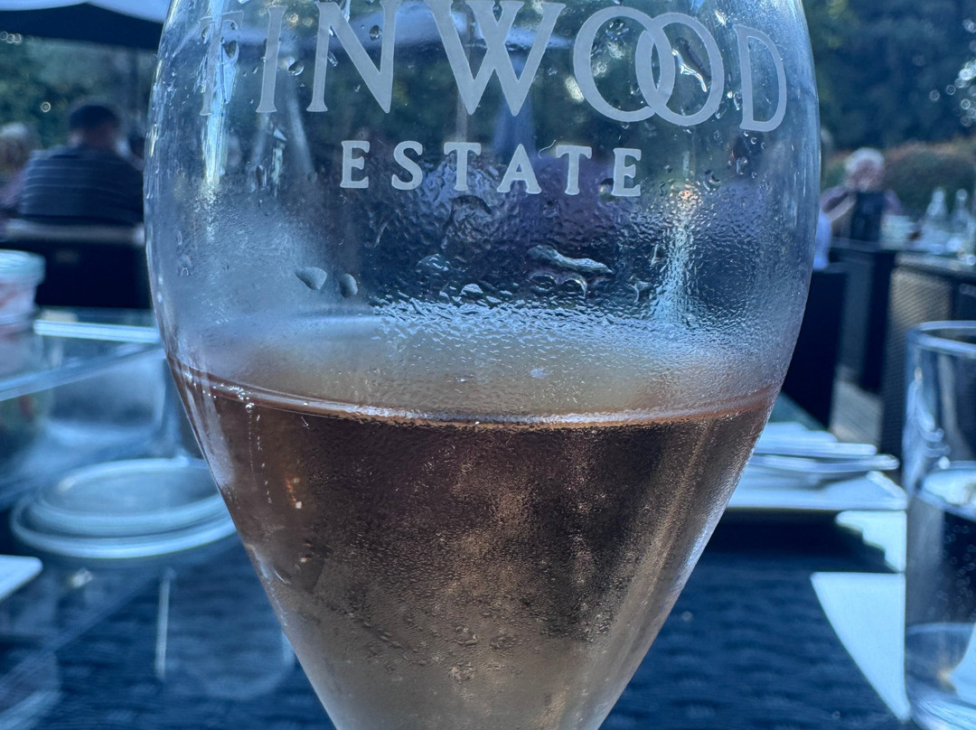 Tinwood Estate Vineyard-奇切斯特必去景点