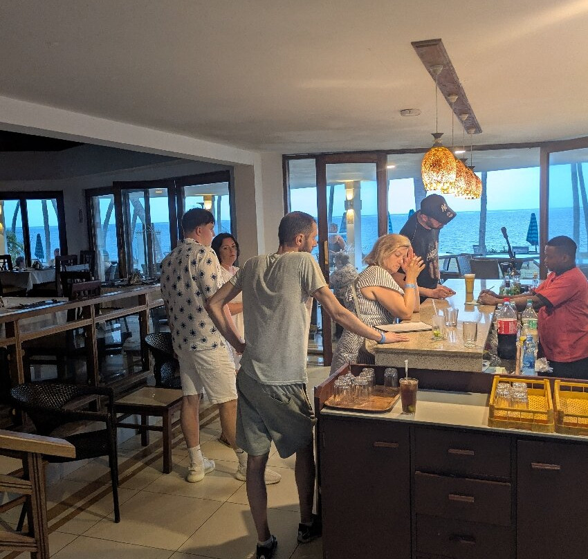 肯尼亚湾海滩酒店主图