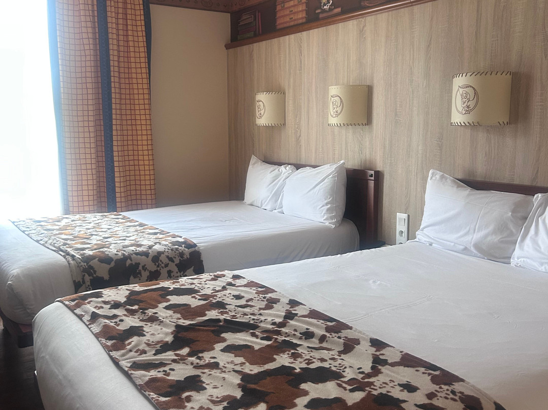 巴黎迪士尼夏延酒店©主图