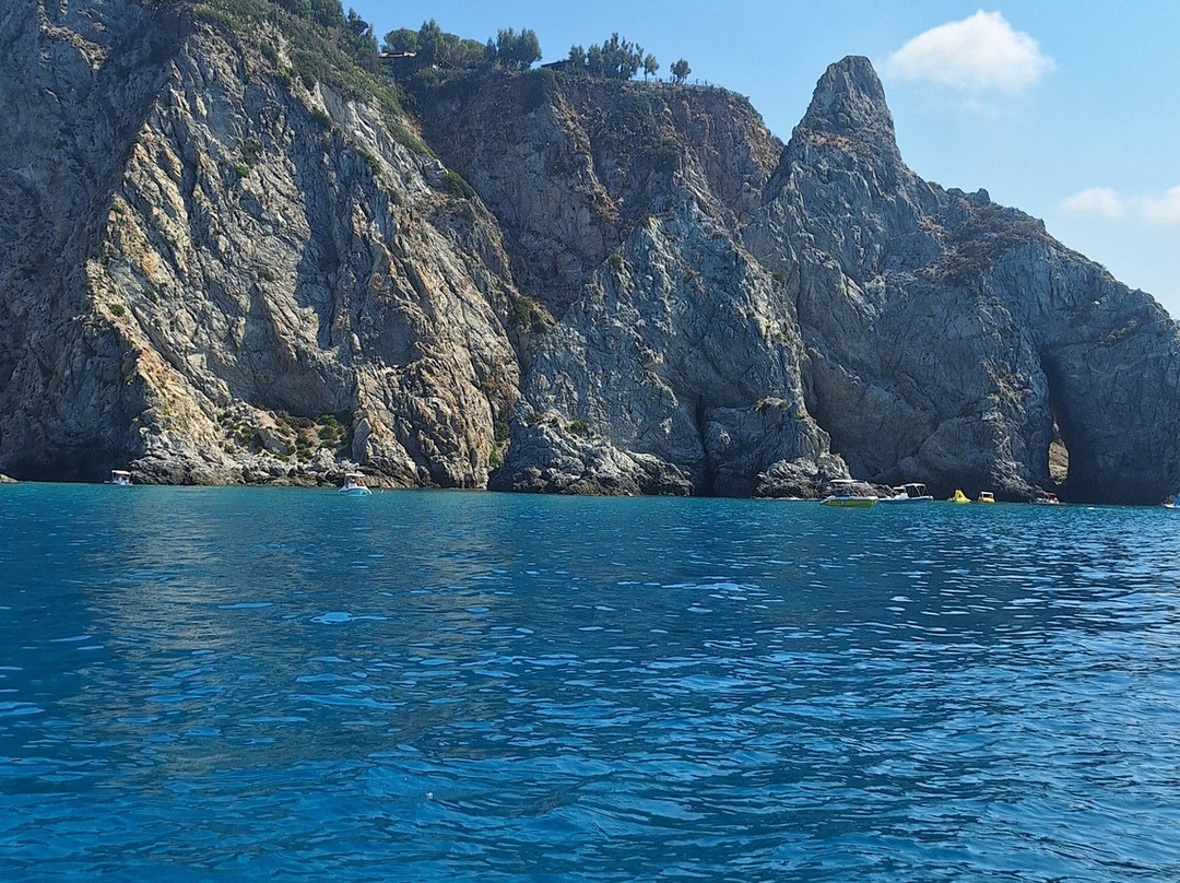 Mondo Blu Diving-Capo Vaticano必去景点