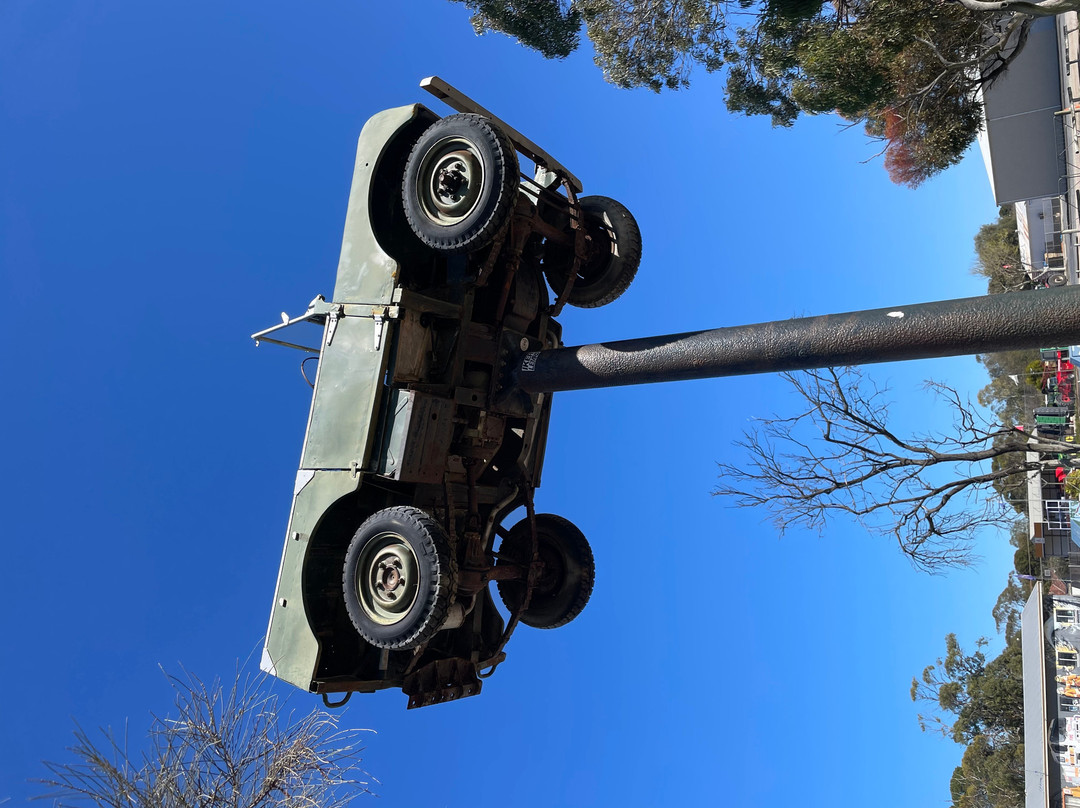 Landrover On A Pole-Keith必去景点