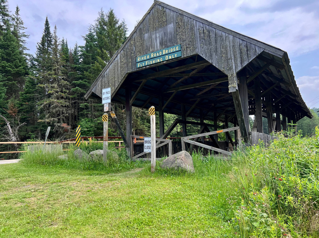 River Road Covered Bridge-Pittsburg必去景点
