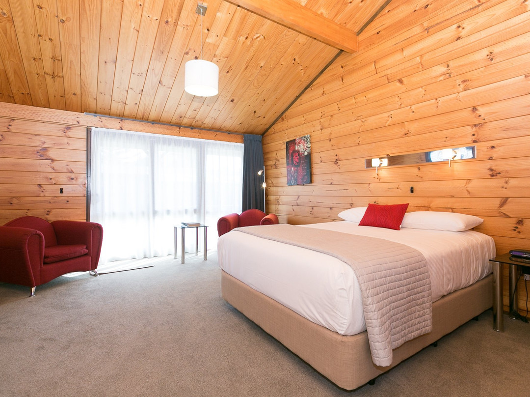 新普利默斯酒店住宿-洛克伍德庄园汽车旅馆