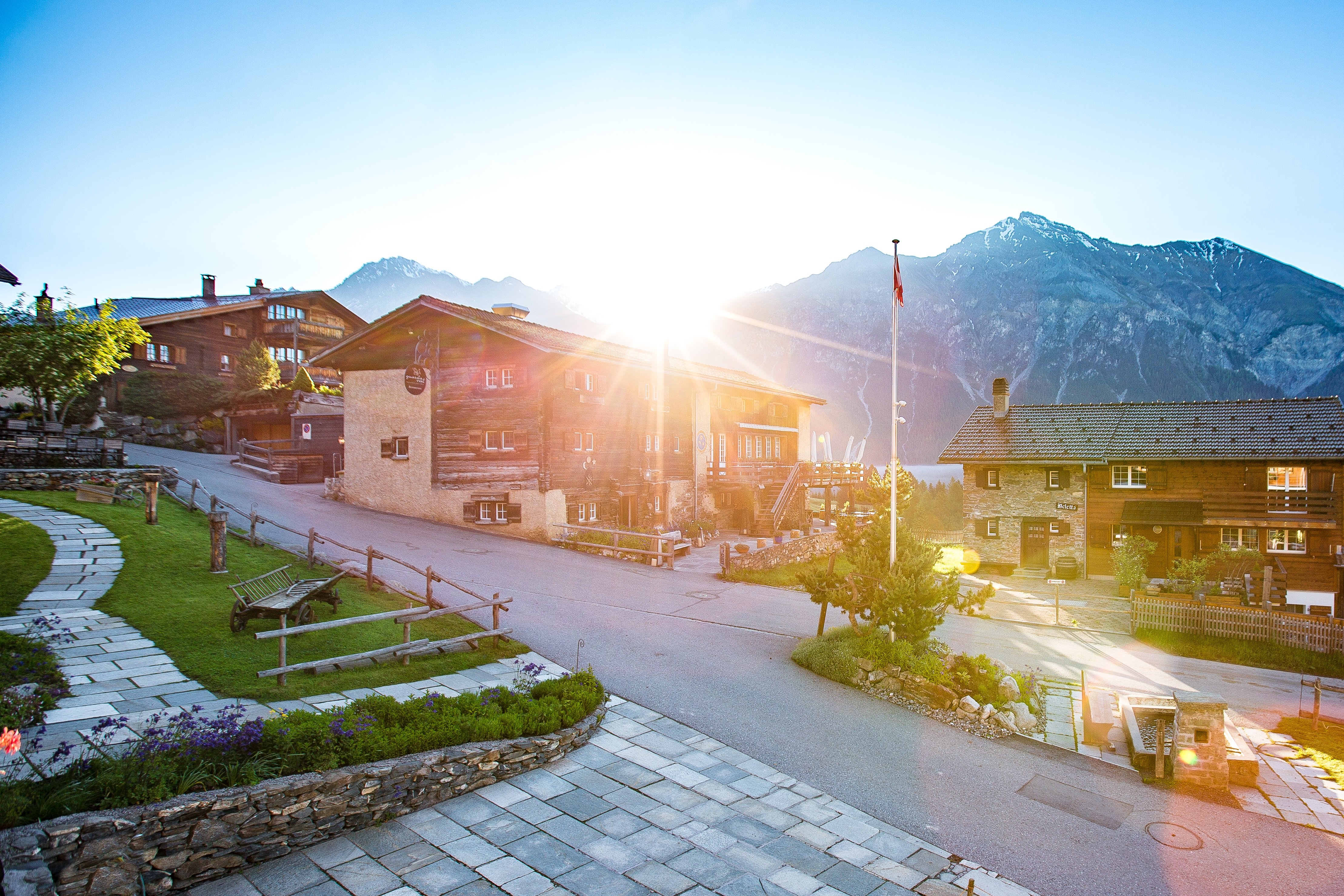 Maiensässhotel Guarda Val-官方