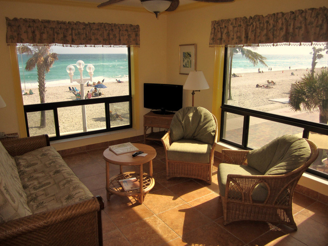 好莱坞酒店住宿-Sea Downs and the Bougainvillea