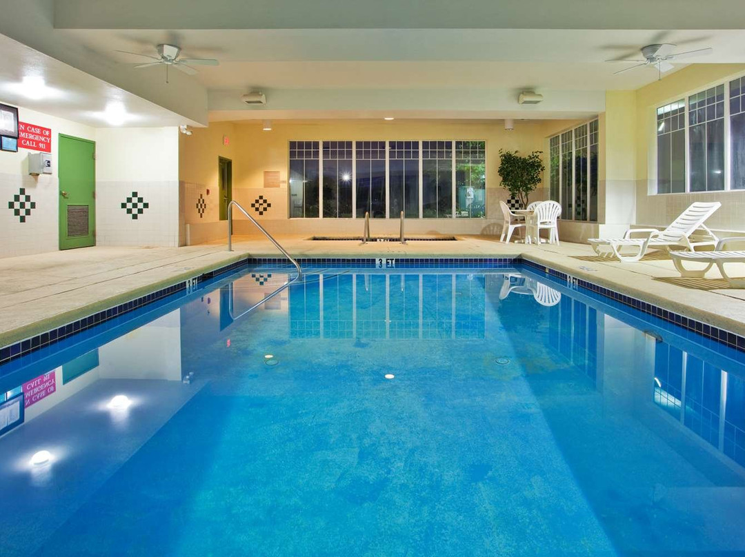 Country Inn & Suites by Radisson, Hiram, GA主图